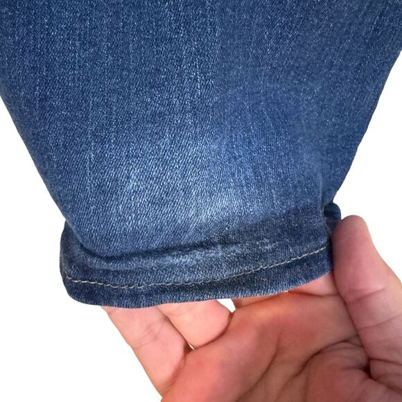 Signature by Levi Strauss & Co. Modern Bootcut Jeans Dark Wash Denim Women's - Picture 4 of 12